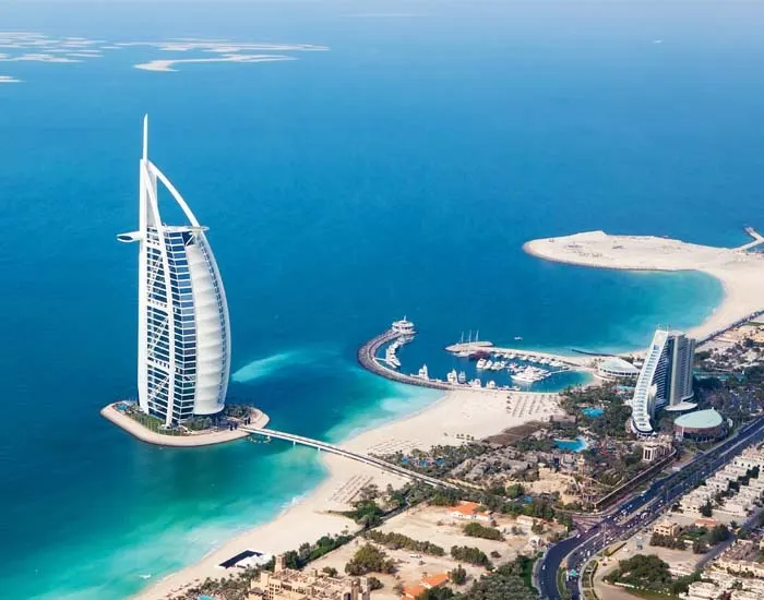 An incredible combination of enchanting nature and the architecture of modern Dubai